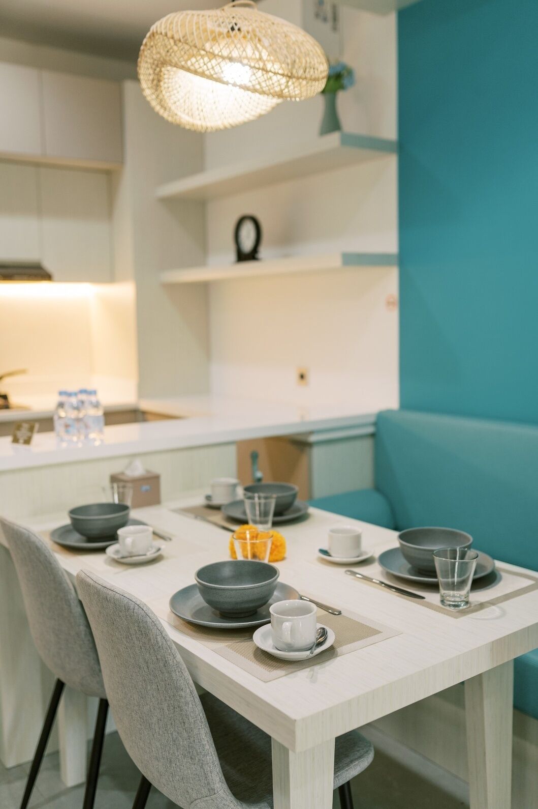 Makan di kamar
