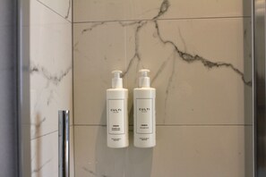 Classic Double or Twin Room | Bathroom amenities | Hair dryer, slippers, towels, soap - HÕMA Certosa District (Milan)