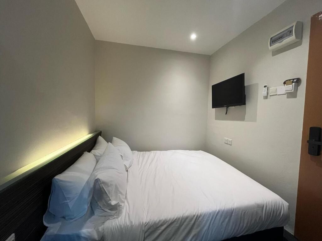 Standard-Doppelzimmer | Schreibtisch, Bügeleisen/Bügelbrett, kostenloses WLAN