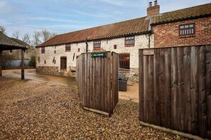 Exterior - Host & Stay | Mill House BRID (Bridlington)