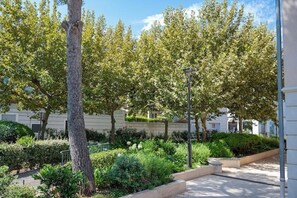 Property grounds - Cottage 3 - Place des Lices - 3 chambres/Terrasse/ PK (Saint-Tropez)