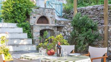 Villa Tradizionale, 3 camere da letto | Ristorazione all'aperto