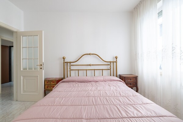 Comfort Home In Sanremo By Wonderful Italy - San Remo