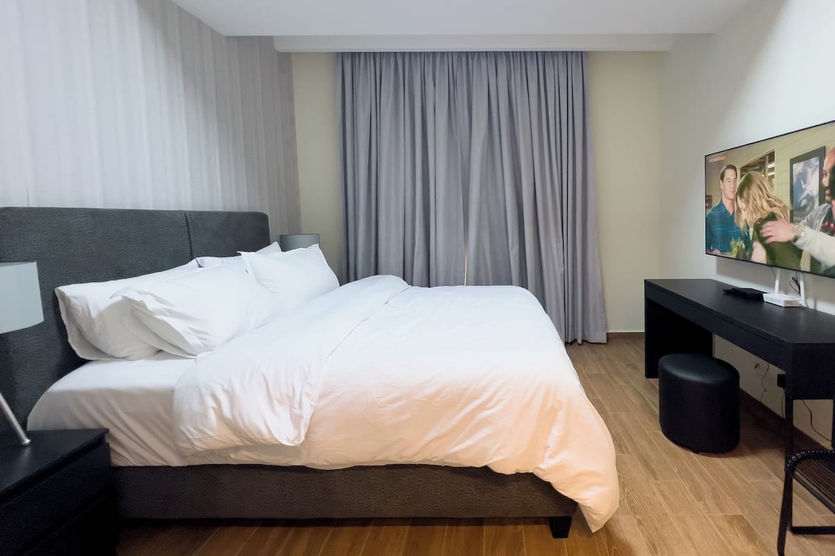 Classic Studio, City View