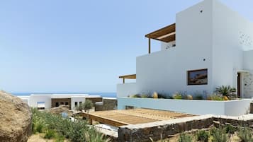 Paradise Villa with Private Pool and Outdoor Jetted Tub | Eksteriør