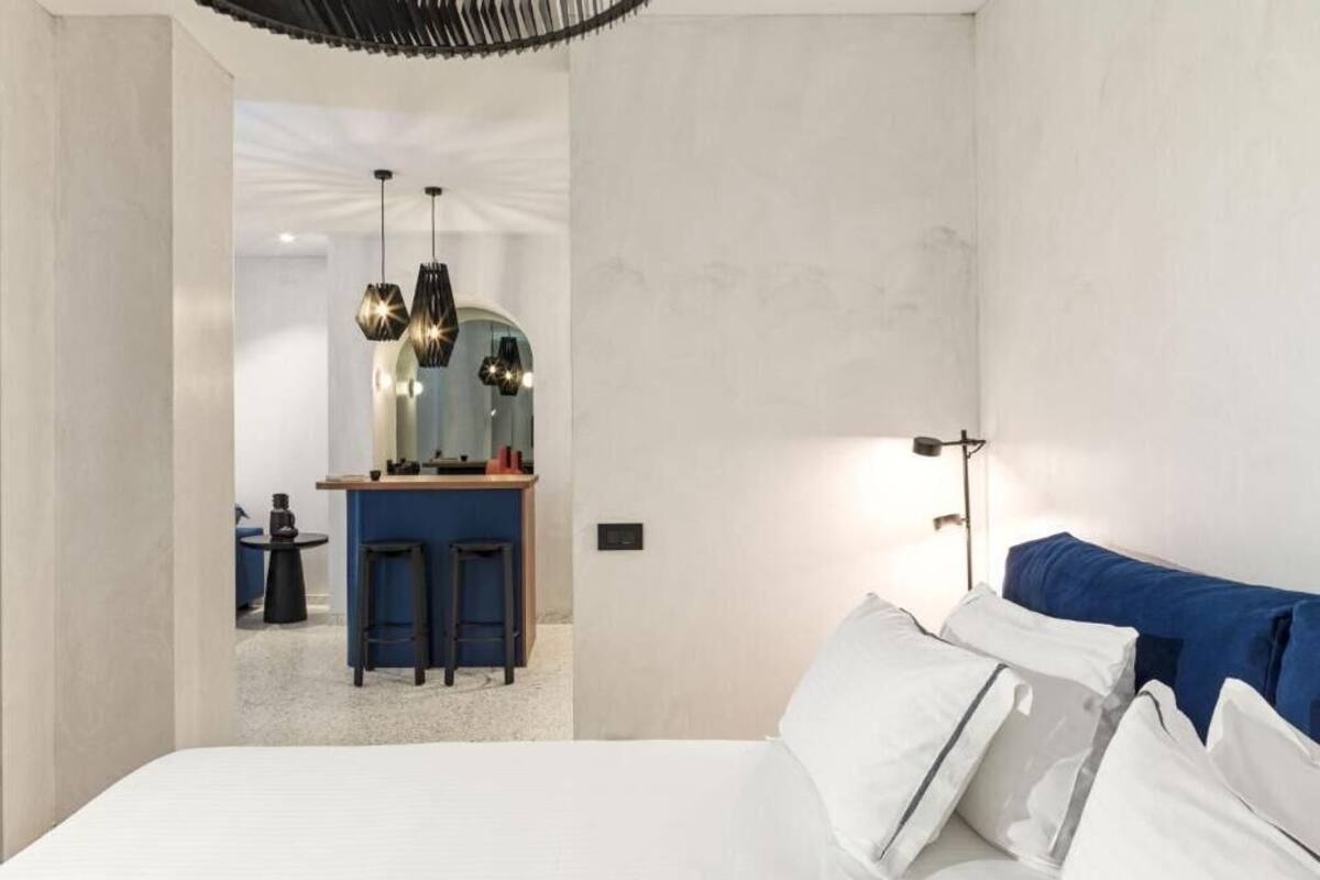 Standard Villa | In-room safe, desk, laptop workspace, soundproofing