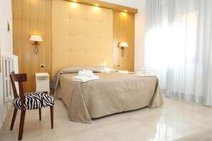 Deluxe Triple Room | In-room safe, desk, free WiFi - Albergo Russo (Trapani)