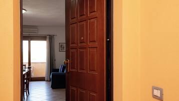 Apartment, 2 Bedrooms | Interior