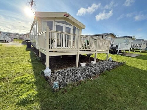 Cabin Sleeps 4-5, Patio, Pets & Edinburgh Festival