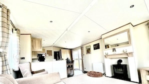 Unclassified image, 2 of 15, button - Holiday Cabin Sleeps 5, Pets, Edinburgh Festival (Dunbar)