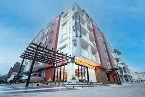 Front of property - Trayee International (Digha)