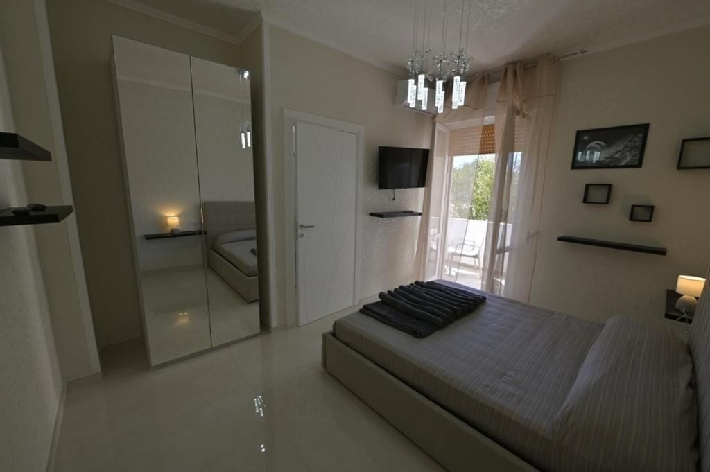 Basic Double Room, Balcony | Free WiFi