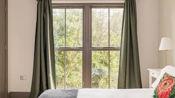 Classic Apartment, Garden View | View from property