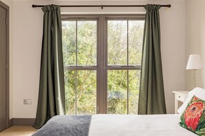 Classic Apartment, Garden View | View from property