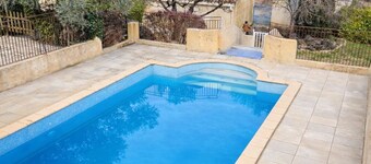 Furnished duplex with pool in small condominium for Curiste or Family