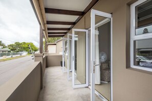 Exterior detail - Tranquil 1-bedroom apartment in beautiful Knysna perfect for relaxing (Knysna)
