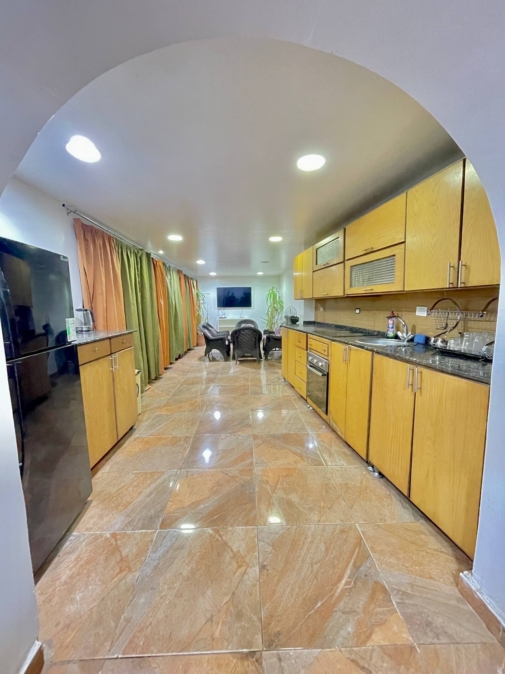 Microondas, horno, placa de cocina