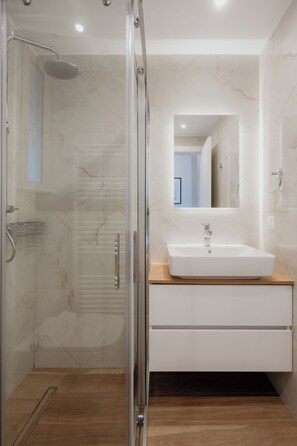 Luxury Apartment, 4 Bedrooms, Non Smoking, City View | Bathroom - Luxury & Spacious Penthouse in Athens with Terrace  (Athens)