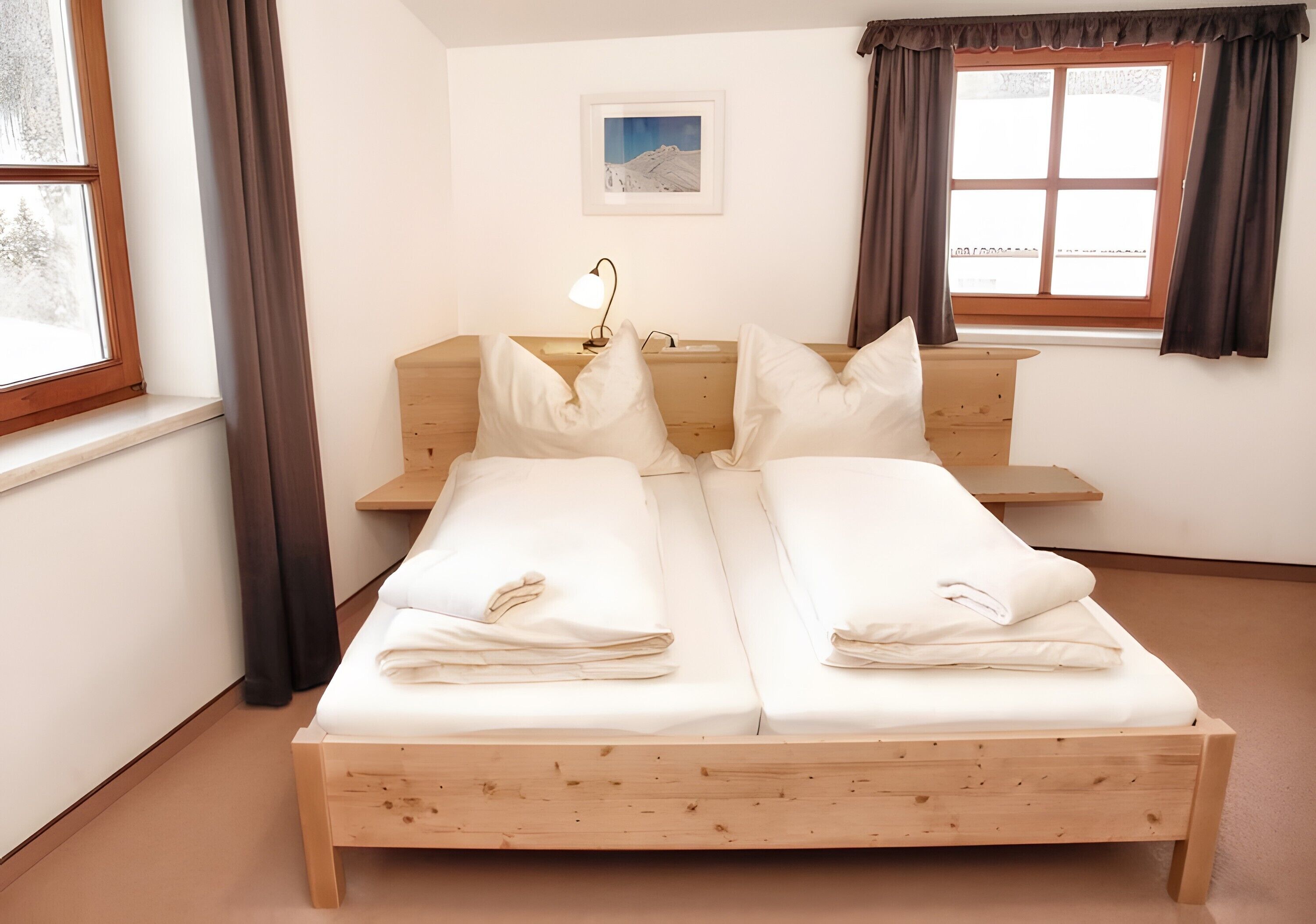 2 多间卧室、WiFi、床单