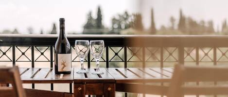 屋外ダイニングエリア