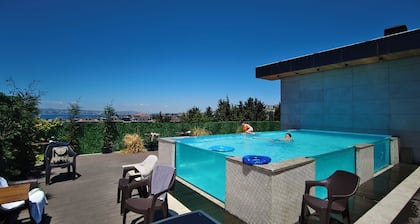 AHSA VİLLA WONDERFOUL SEA VIEW AND SWIMMING POOL On TOP Of The Roof