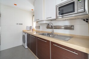 Private kitchen - Wonderful apartment in Barrio de Salamanca (Madrid)