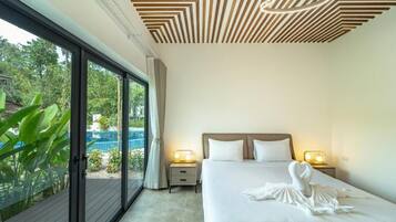 Vila superior, sacada, vista para o jardim | Cofres nos quartos, escrivaninha, ferros/tábuas de passar roupa