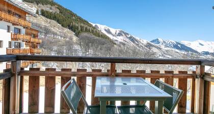 Large Family Apartment - Mountain View - Sleeps 7/8