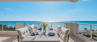 Kedros villa Exi , next to the beach and near taverns