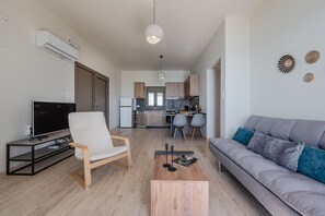 Villa, 2 Bedrooms, Private Pool, Sea View | Living room - Kedros Villa Exi (Viannos)