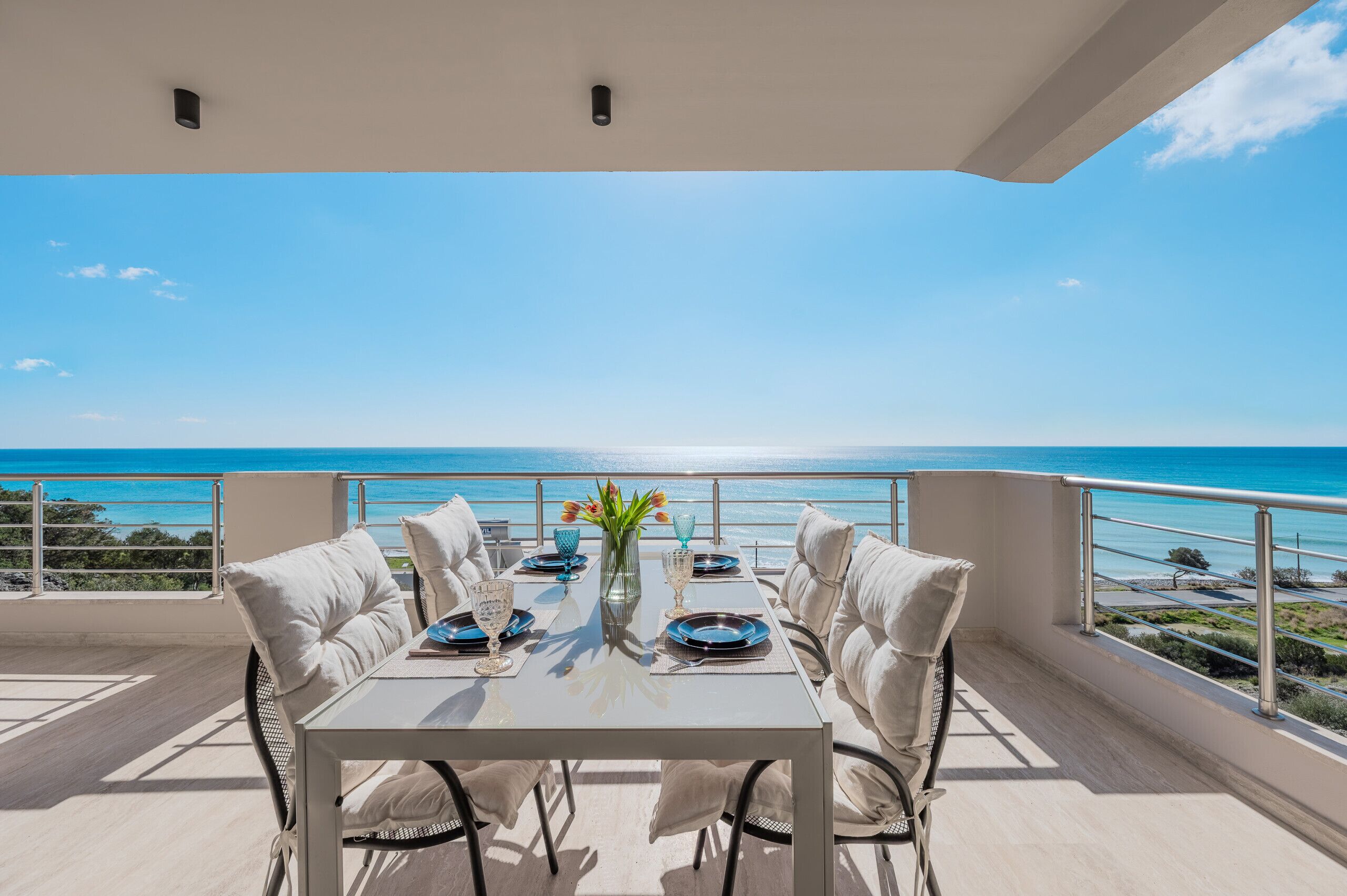 Villa, 2 Schlafzimmer, eigener Pool, Meerblick | Blick vom Balkon