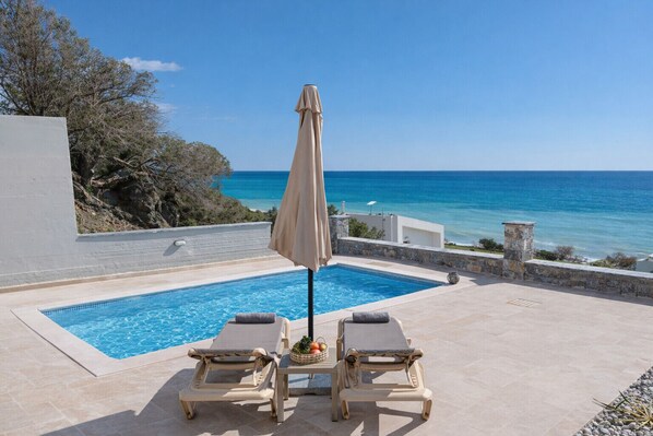 Outdoor pool - Kedros Villa Exi (Viannos)