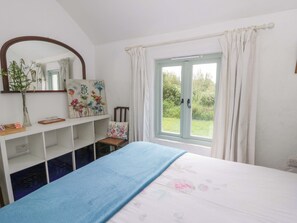 Cottage | 2 phòng ngủ, trang trí khác biệt 