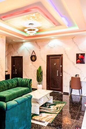 Appartement, balcon | Intérieur