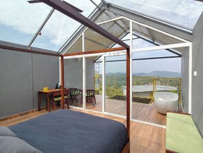 Premium Stargazing Cottage with Glass Roof, Balcony and Bathtub | Free WiFi - The Hosteller Bam Vagamon (Peermade)