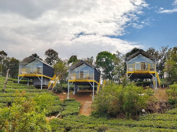 Front of property - The Hosteller Bam Vagamon (Peermade)