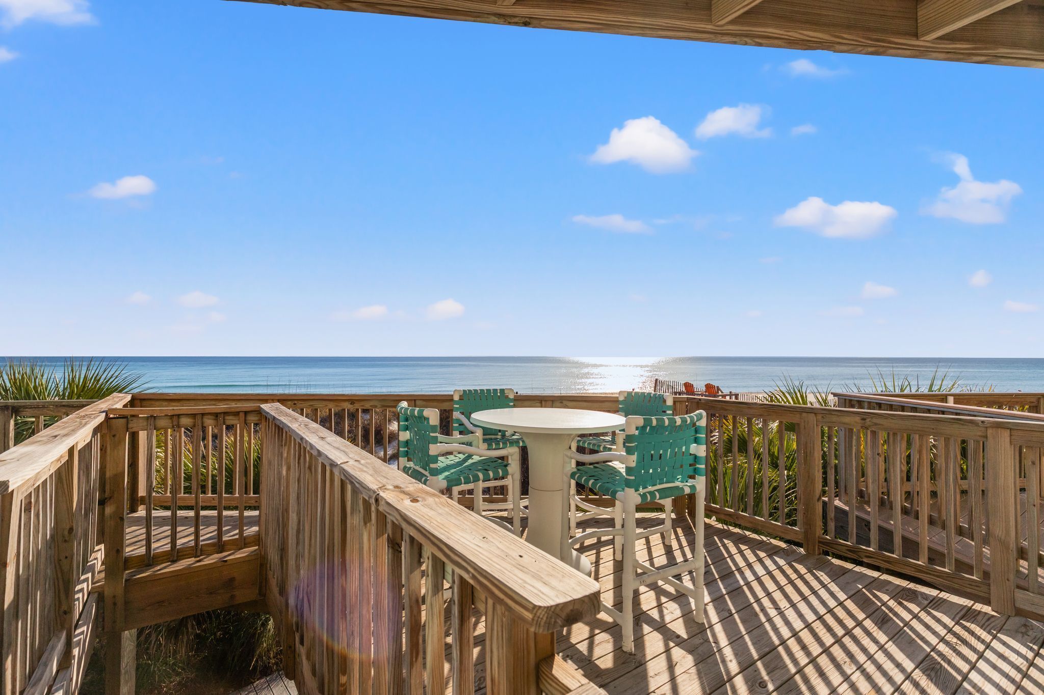 Maison en rangée, Plusieurs lits, balcon, vue sur l’océan (17617 Front Beach Rd) | Restauration en plein air