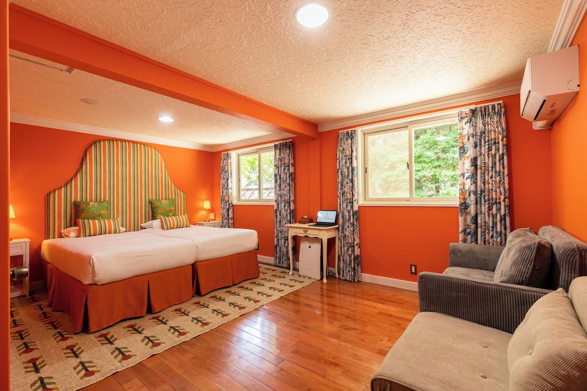 Luxury Double or Twin Room, Non Smoking, Garden View | Individually decorated, desk, laptop workspace, blackout drapes