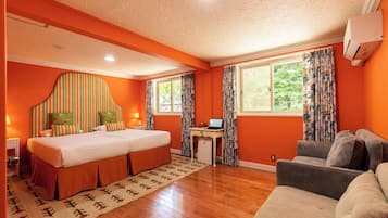Premium bedding, individually decorated, desk, laptop workspace