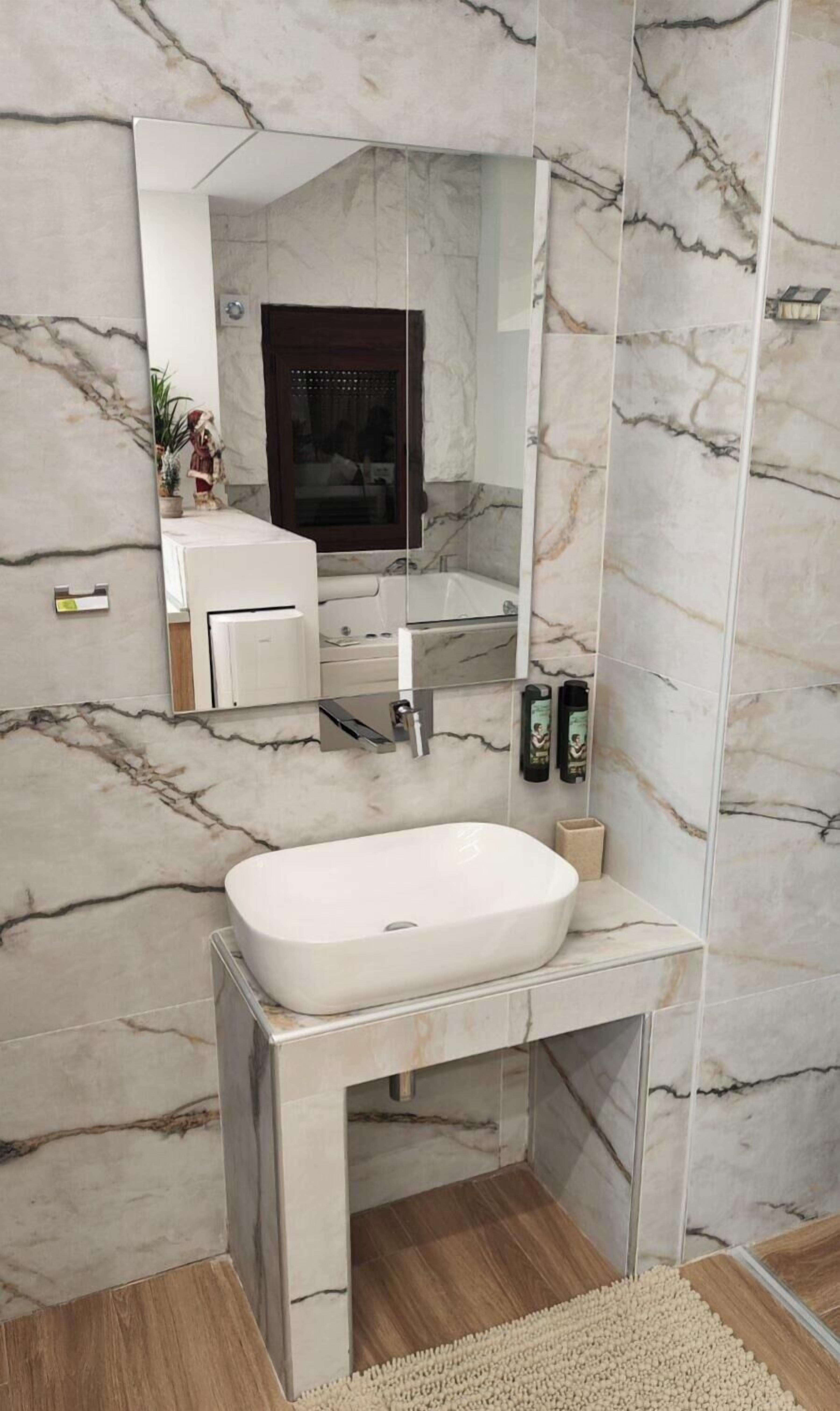 Apartment | Bathroom