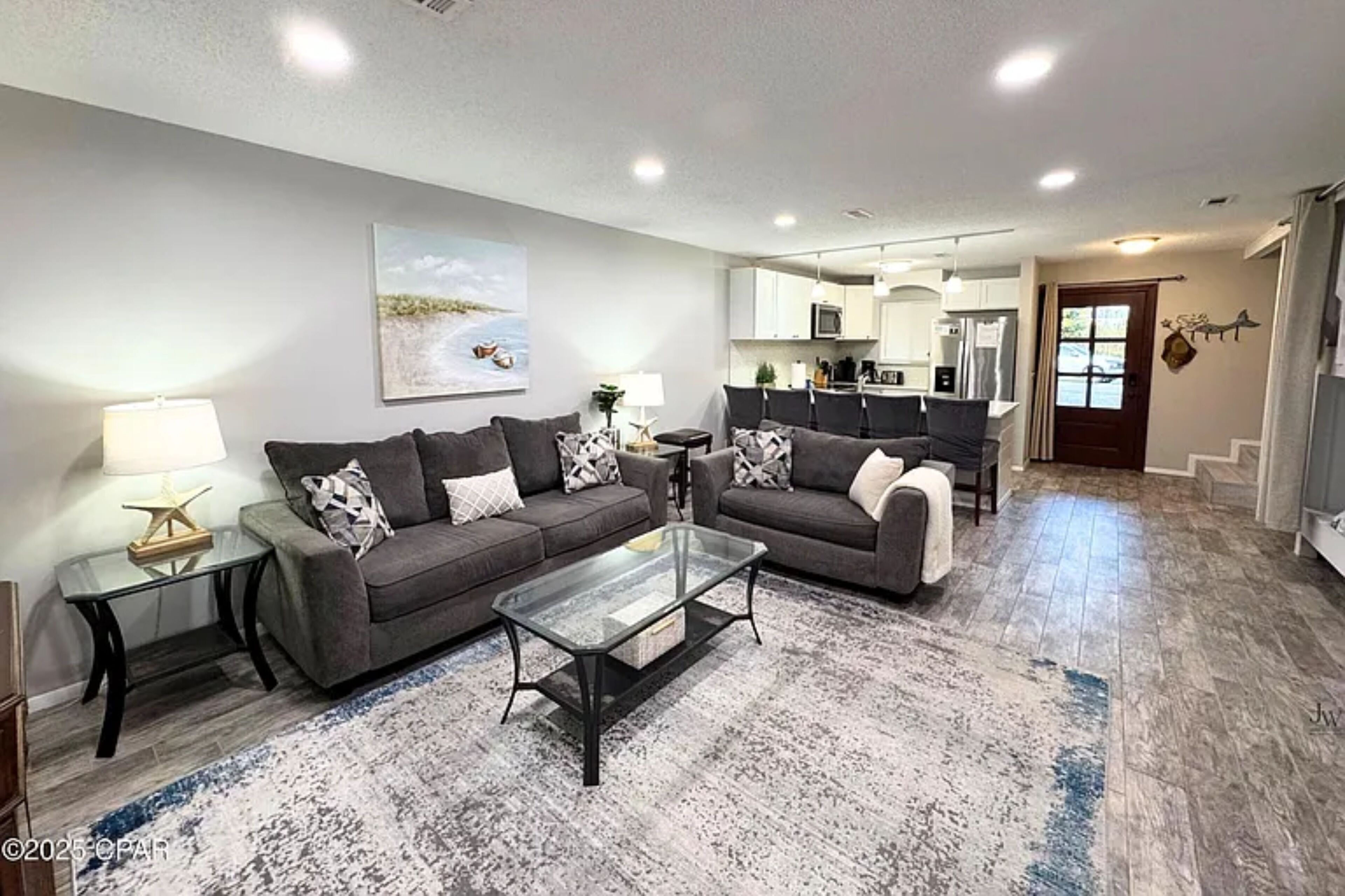 Residenza, letti multipli, patio, vista giardino (18807 Deluna Ct) | Area soggiorno