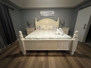 3 habitaciones, escritorio, tabla de planchar con plancha y wifi gratis 