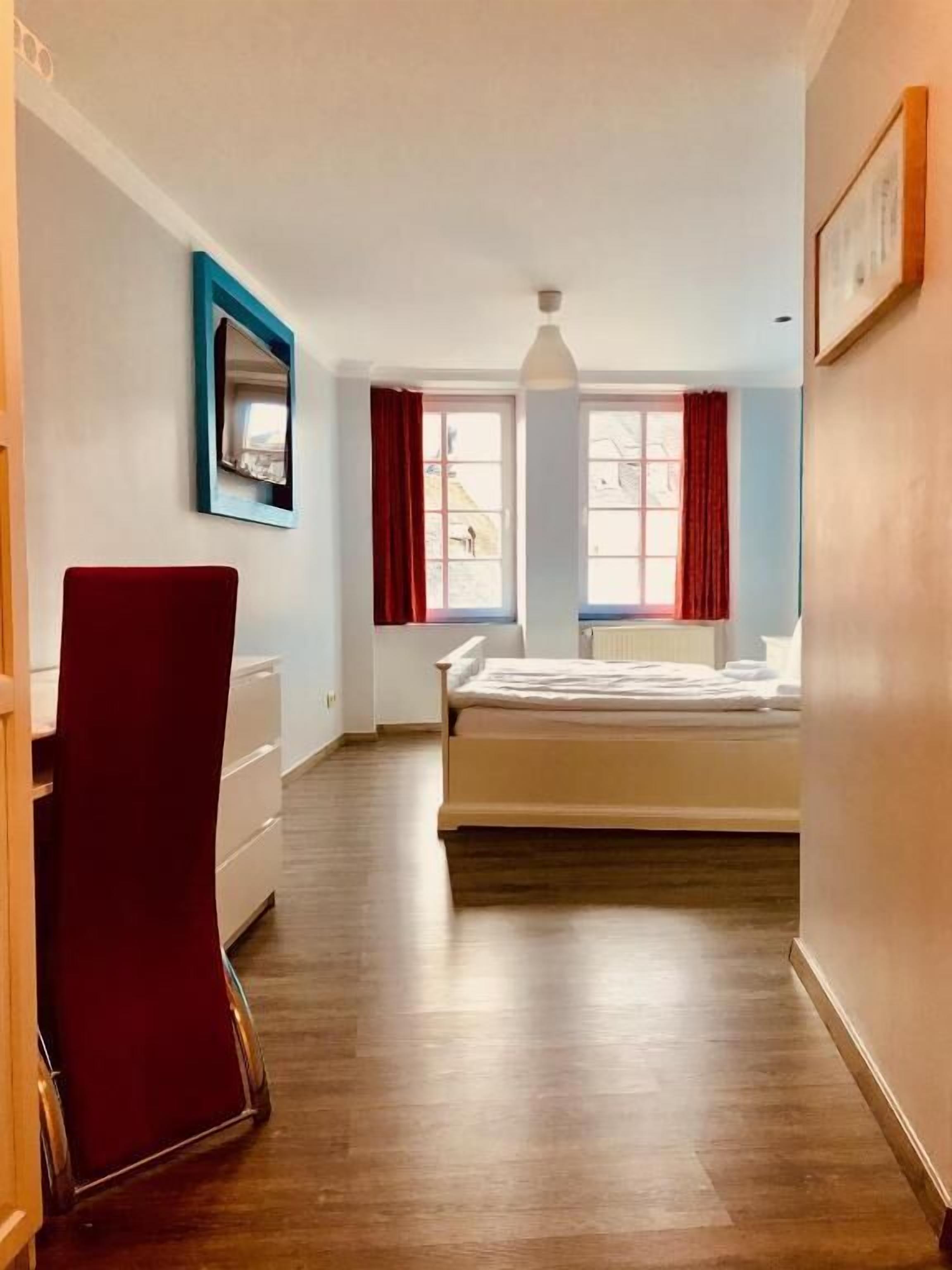 Laptop workspace, free WiFi