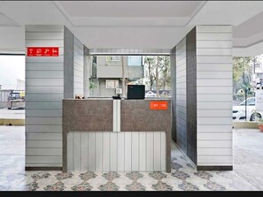 House | Reception - Hotel O Kamal Stay Inn (Pune)