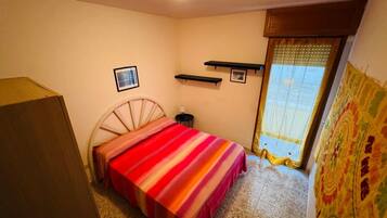 3 Schlafzimmer, Bügeleisen/Bügelbrett, Bettwäsche