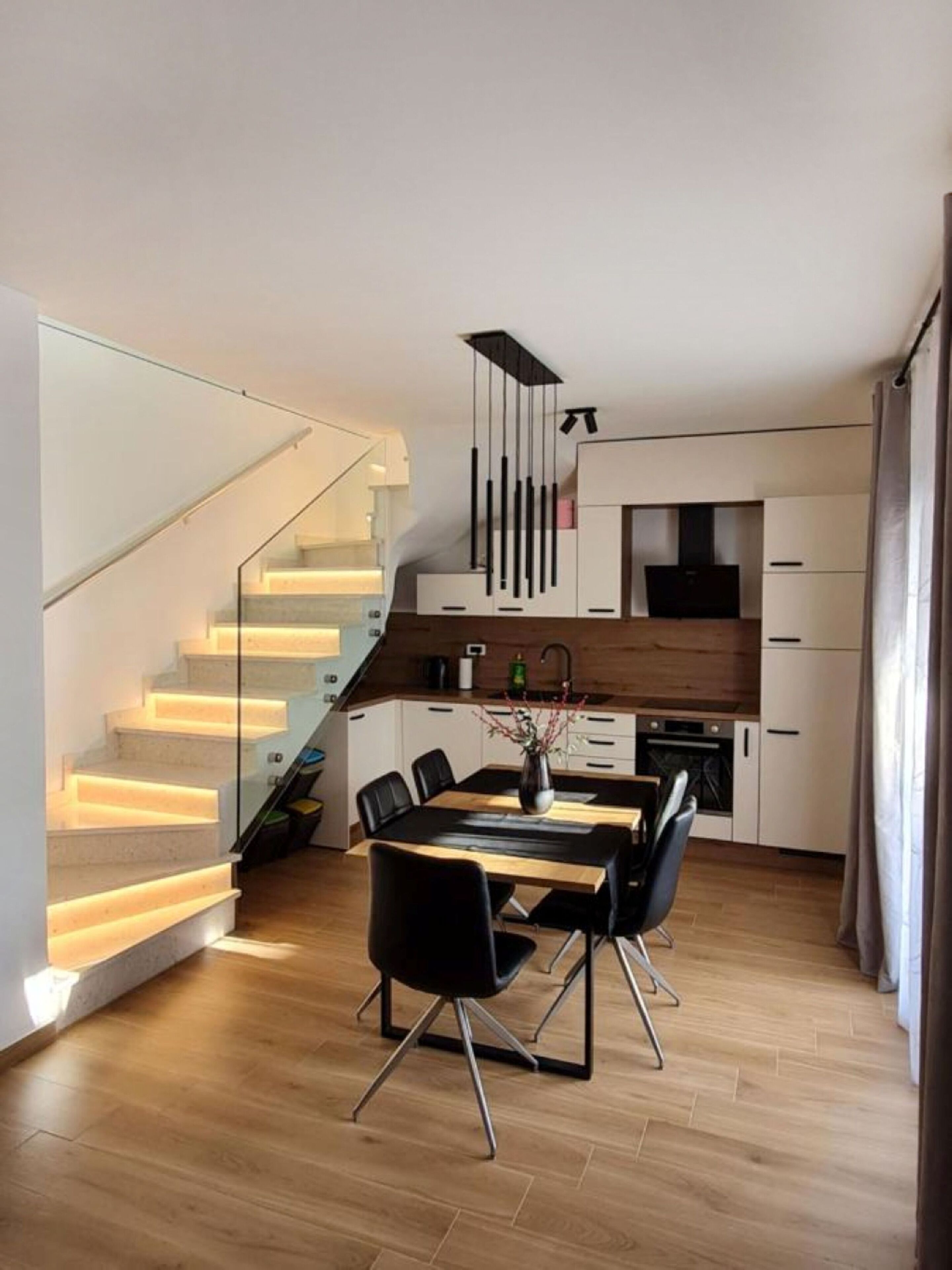 Apartment, 2 Bedrooms, Patio, Garden View | Living room