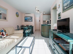 TV - Nice apartment - close to the sea - sleeps 5 (Agde)