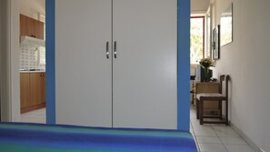 1 bedroom, bed sheets - Apartment 'Trande' with Balcony, Wi-Fi and Air Conditioning (Santa Maria di Leuca)