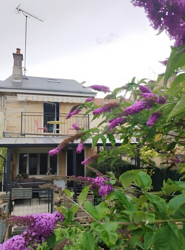 Maison de campagne « La Bergerie » avec terrasse, jardin partagés et Wi-Fi