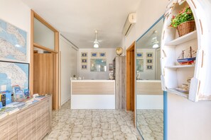 Lobby - Apartment 'Trande' with Balcony, Wi-Fi and Air Conditioning (Santa Maria di Leuca)
